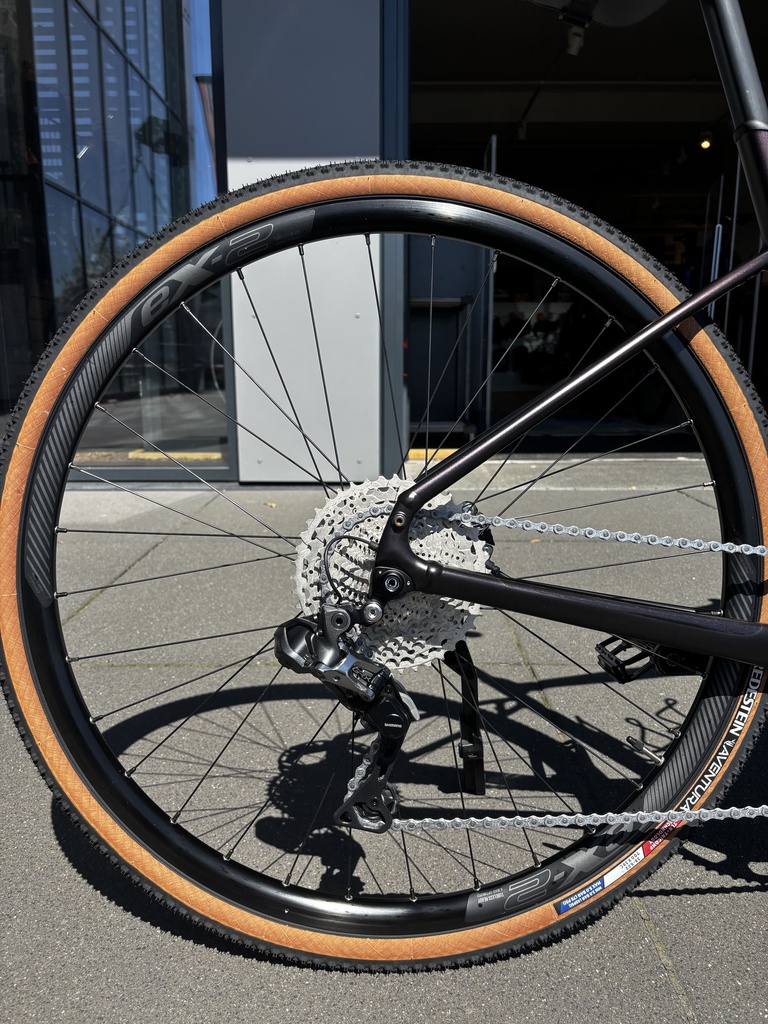 VELO OCCASION GIANT REVOLT E+ TAILLE M Véhicule marge - TVA NON RECUPERABLE